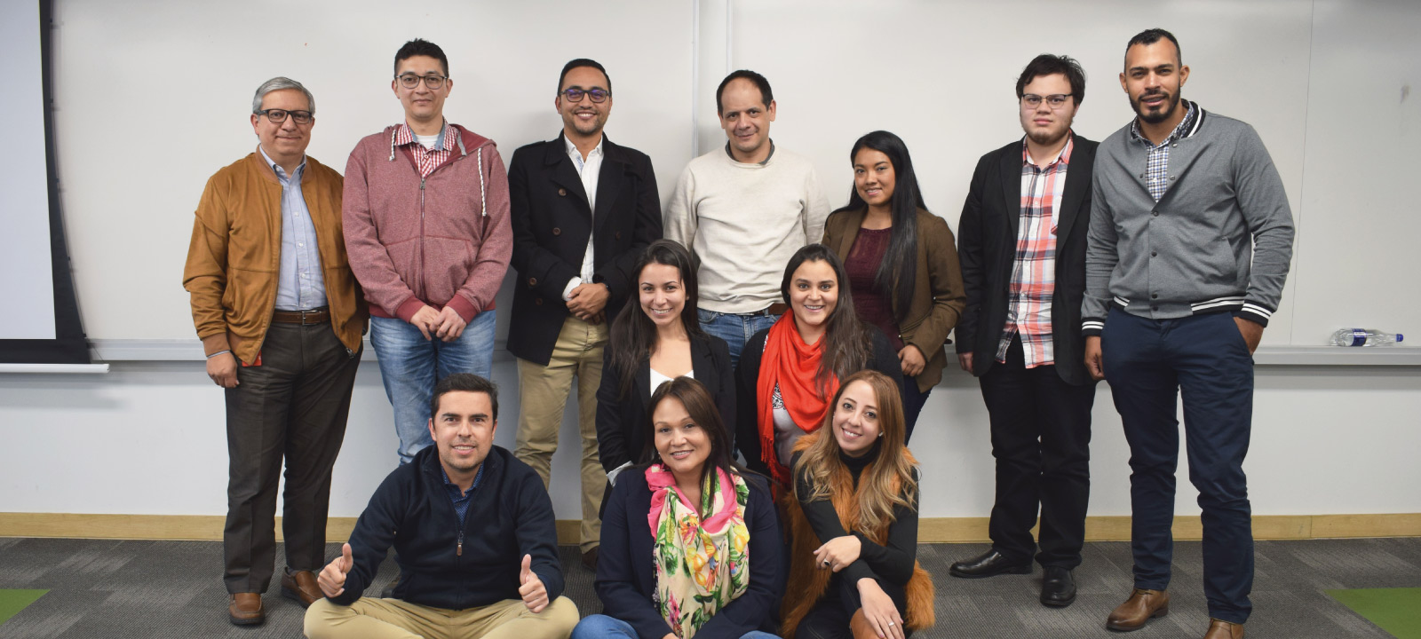 Grupo de estudiantes del curso de Gestión de Activos según ISO 55000 ofrecido por el Departamento de Ingeniería Mecánica