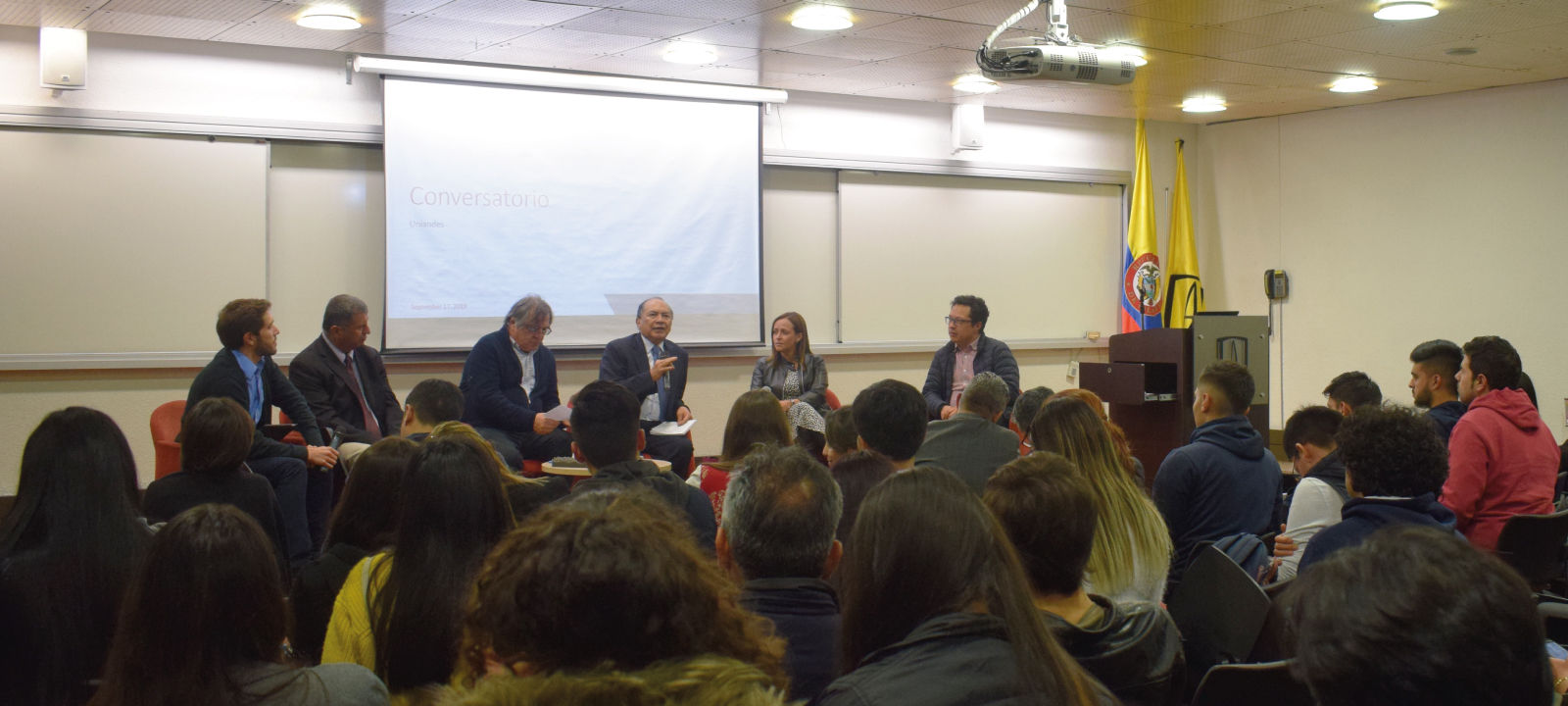 Foro: Fracking en Colombia, Panel: Entre la seguridad energética y el desarrollo 