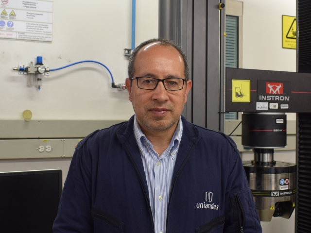 En enero de 2020, Fabián cumplió 22 años al servicio de la Universidad de los Andes