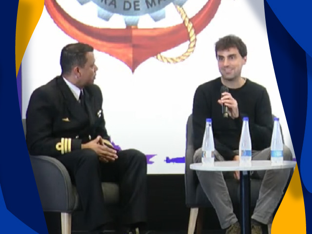 Giacomo Barbieri en el panel de expertos en la XII Conferencia de Ingeniería y Mantenimiento Naval