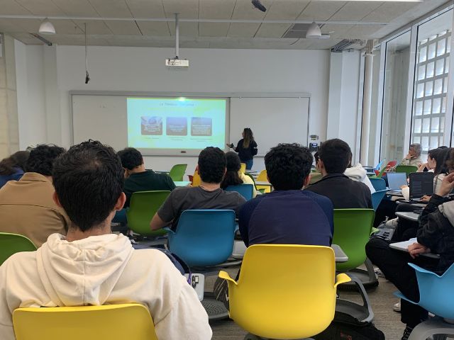 María José Salamanca, Egresada, Ingeniería Mecánica María José Salamanca, Egresada, Ingeniería Mecánica